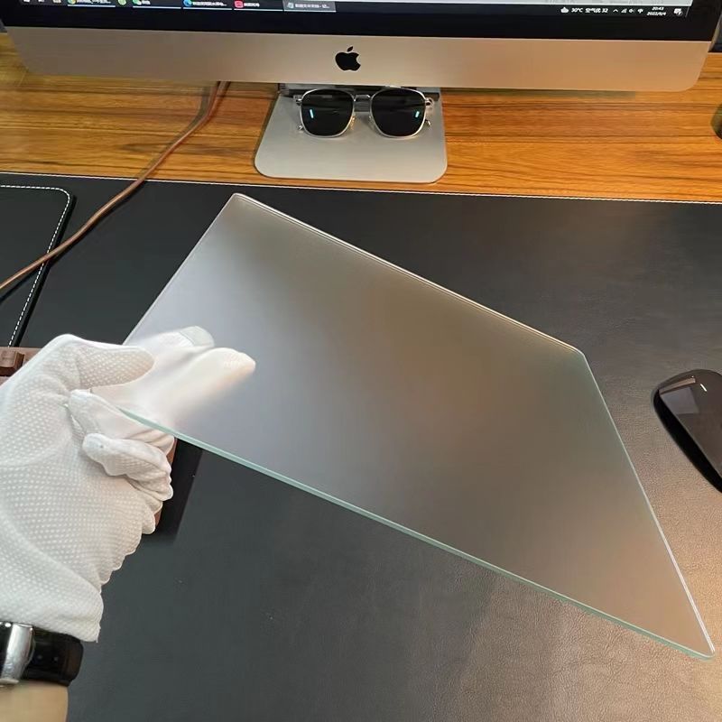 Title 4, Household Photovoltaic Glass Mouse Pad