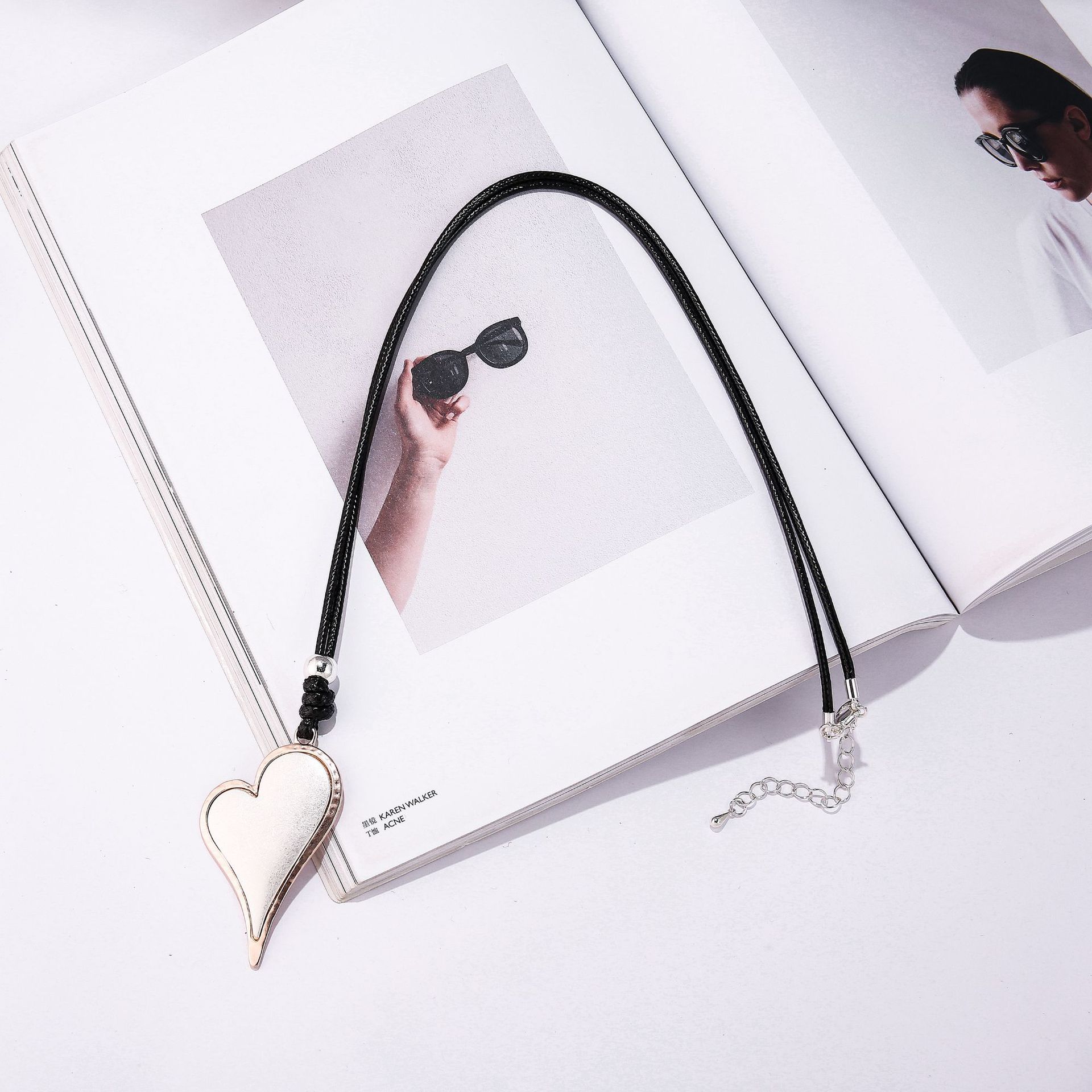 Geometric Peach Heart Two-tone Alloy Long Necklace Women Sweater Chain