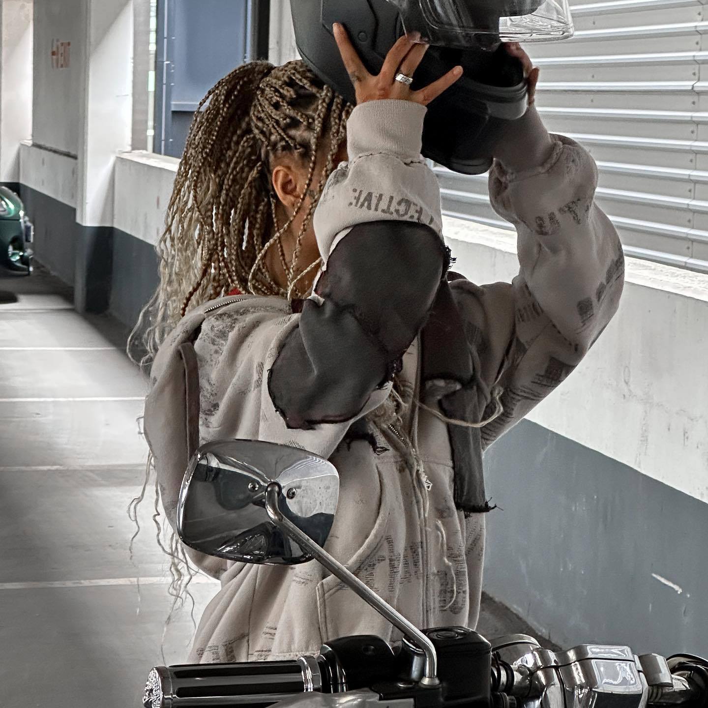 Loose Slim Men's And Women's Solid Color Hoodie