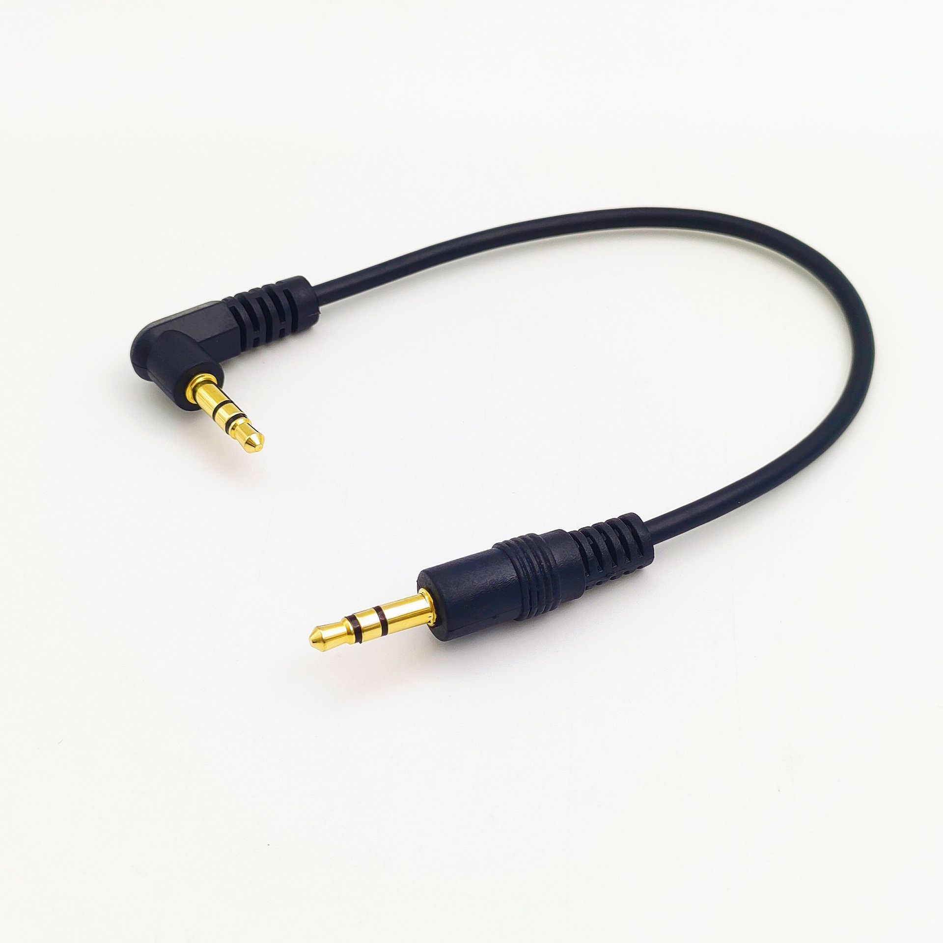 20CM35mm Male-to-male Speaker Cable Three-section Gold-plated Computer Cellphone Speaker Connection