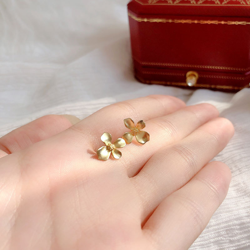 Temperament Korean Gardenia Stud Earrings Sweet Stud Earrings