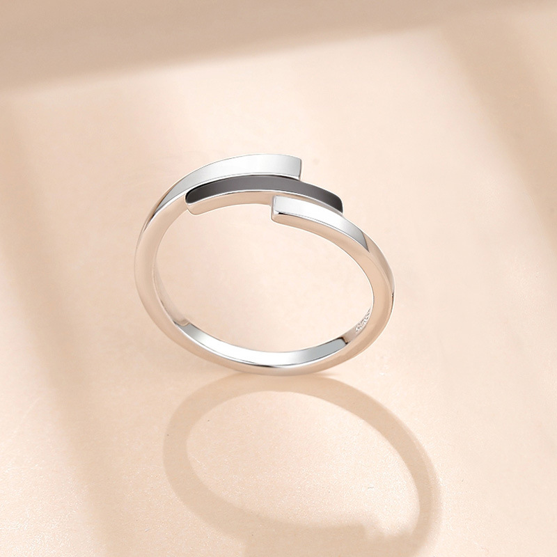 Title 3, Cold Scenery Face Korean Edition Simple Ring