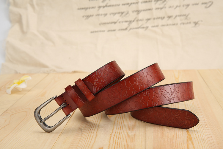 Title 16, All-match Ladies Cowhide Embossed Leather Belt