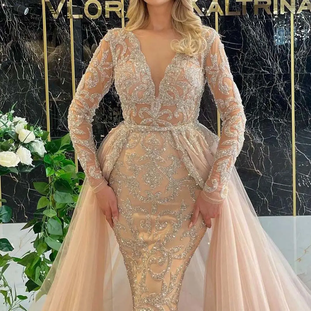French Style Simple Long-sleeved Wedding Dress