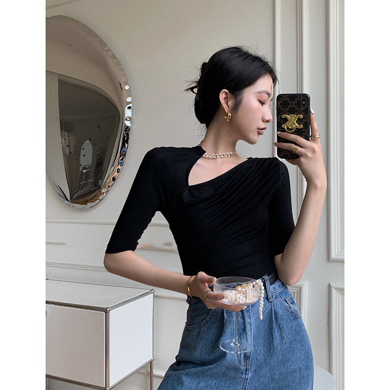 Pure Lust Chain Embellished Collarbone Ruched T-Shirt