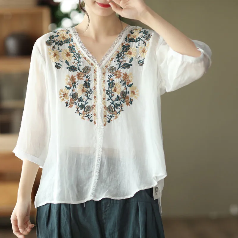 Retro Art Heavy Industry Embroidered Cotton And Hemp Top For Women - White
