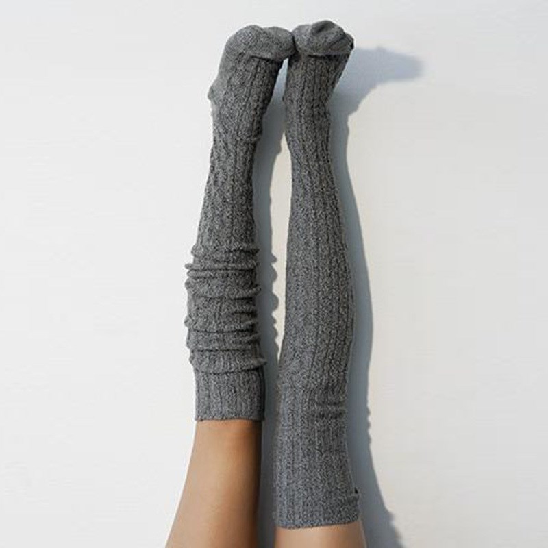 Title 1, Lange Röhrensocken aus Wollknäuel