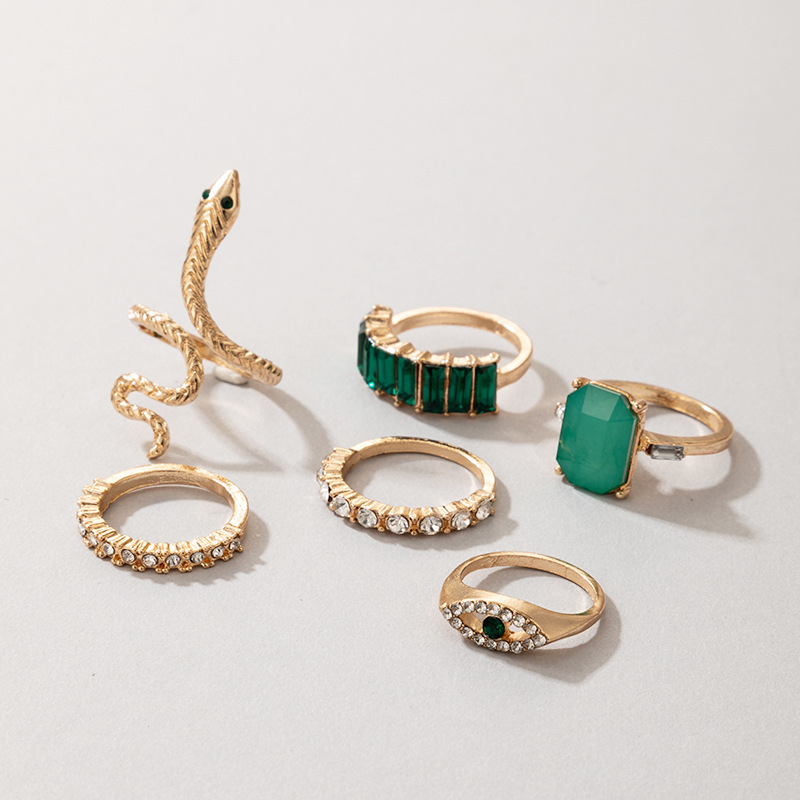 Vintage Diamond Emerald Serpentine 6-Piece Ring