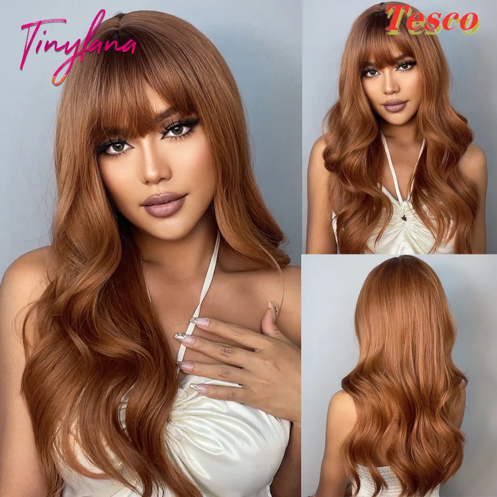 Women Wear Wavy Wigs - Style C