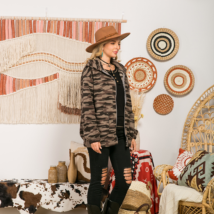 Long-sleeved Plaid Top Loose Casual Shirt Plush