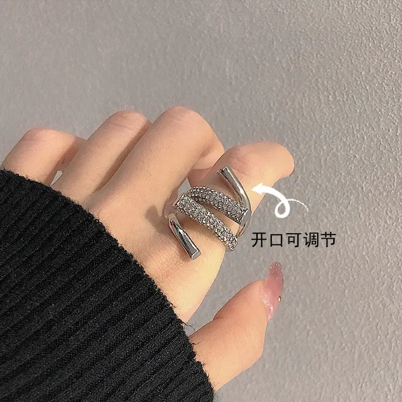 Women's High-end Winding Design Exaggerated Ring