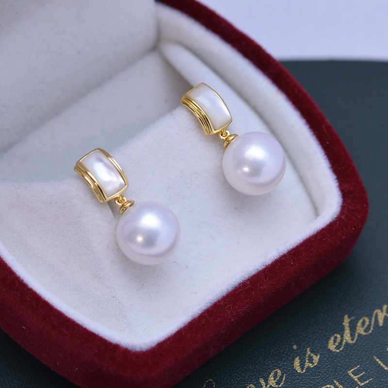 Title 2, White Freshwater Pearl Stud Earrings 10-11mm Pe...