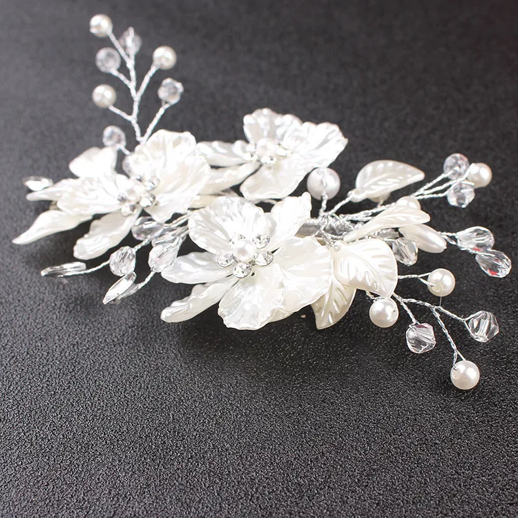New Bride Wedding White Shell Petals Pearl Crystal Hairpin Ornament - White