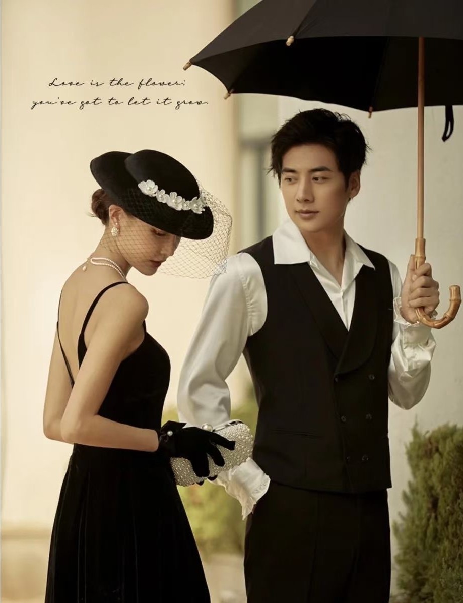 French Hepburn Vintage Gauze Bridal Top Hat