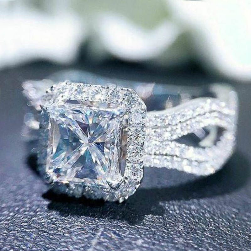 Exquisite Full Diamond Zircon Ladies Engagement Ring — foto 5