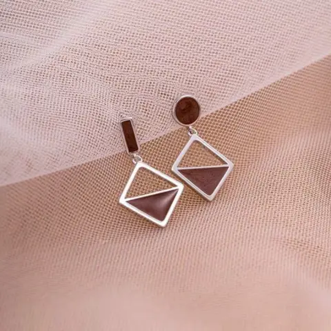 Temperament Earrings Asymmetrical Frosty