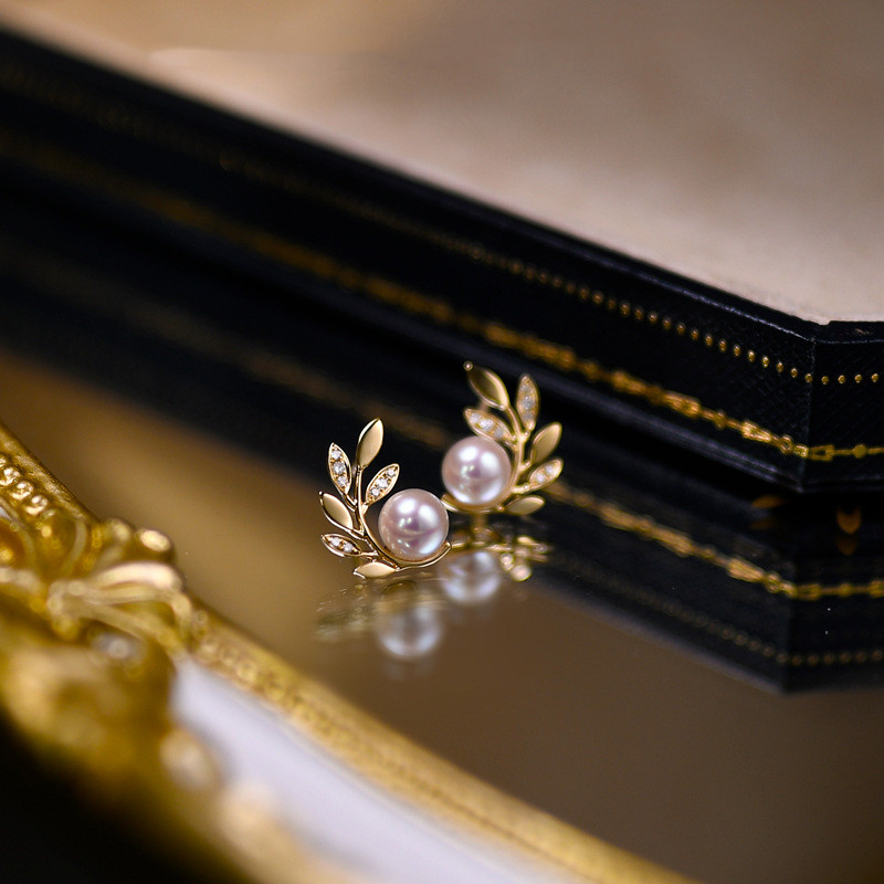 Olive Branch Aurora Pearl Zirconia Stud Earrings