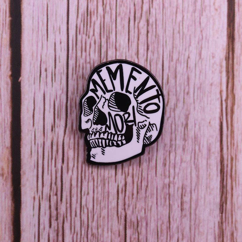 Death symbol skull brooch horror gothic art badge (black)