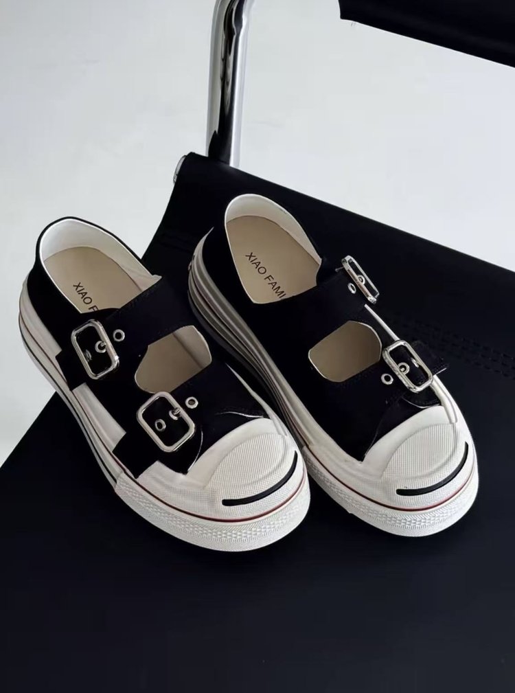 Women Fashionable Versatile Thick Sole Board Shoes Breathable Lightweight Student Casual Shoes Spring One Strap Buckle Flat Shoes