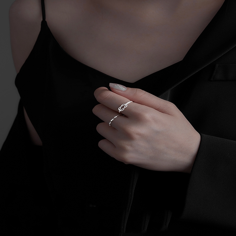 Female Retro Light Luxury Niche Silver Versatile And Minimalist Temperament Ring