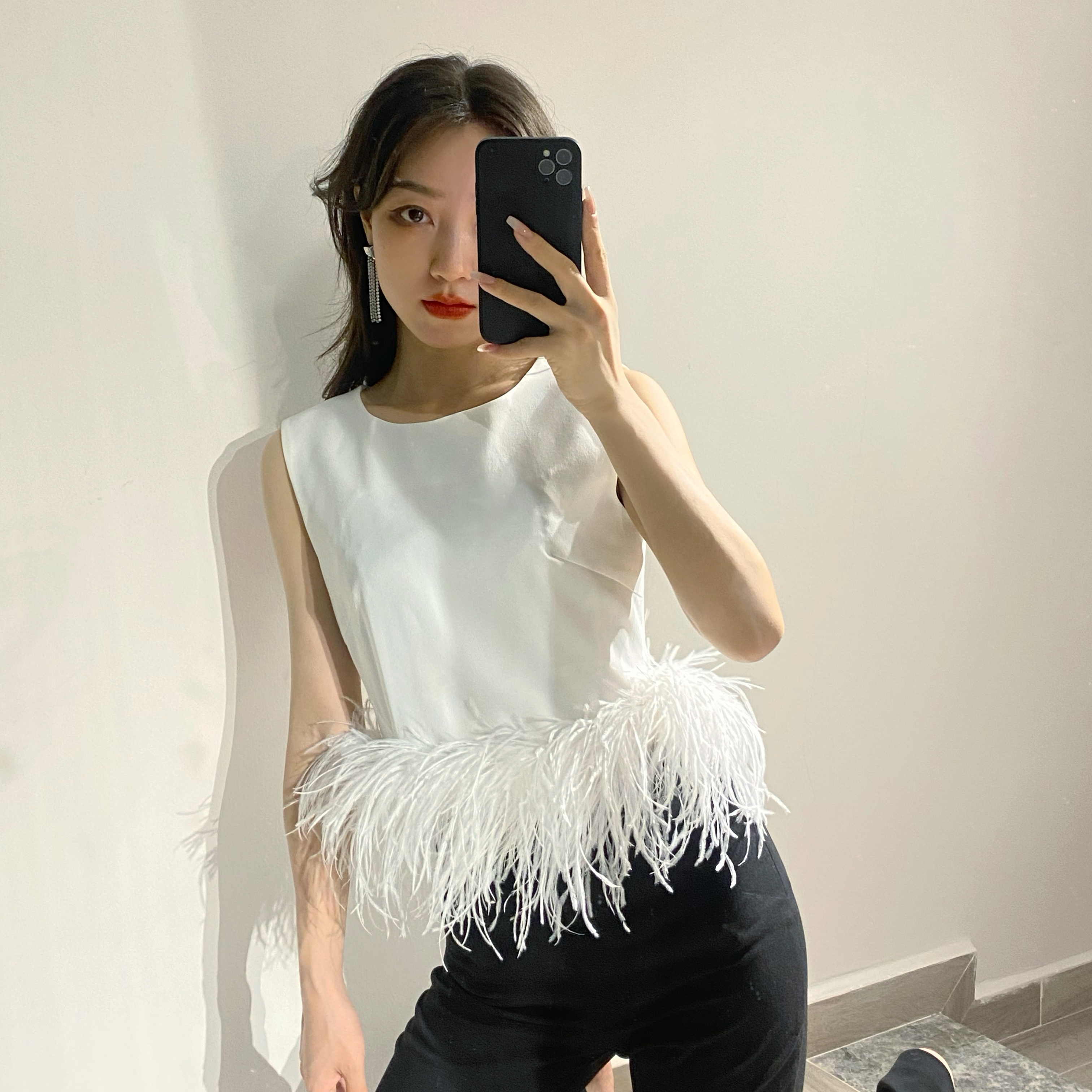 Title 2, Ostrich Fur Slim High Waist Sleeveless Solid Co...