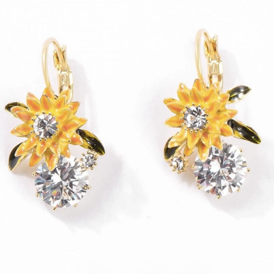 Women's Fashion Elegant Graceful Earrings