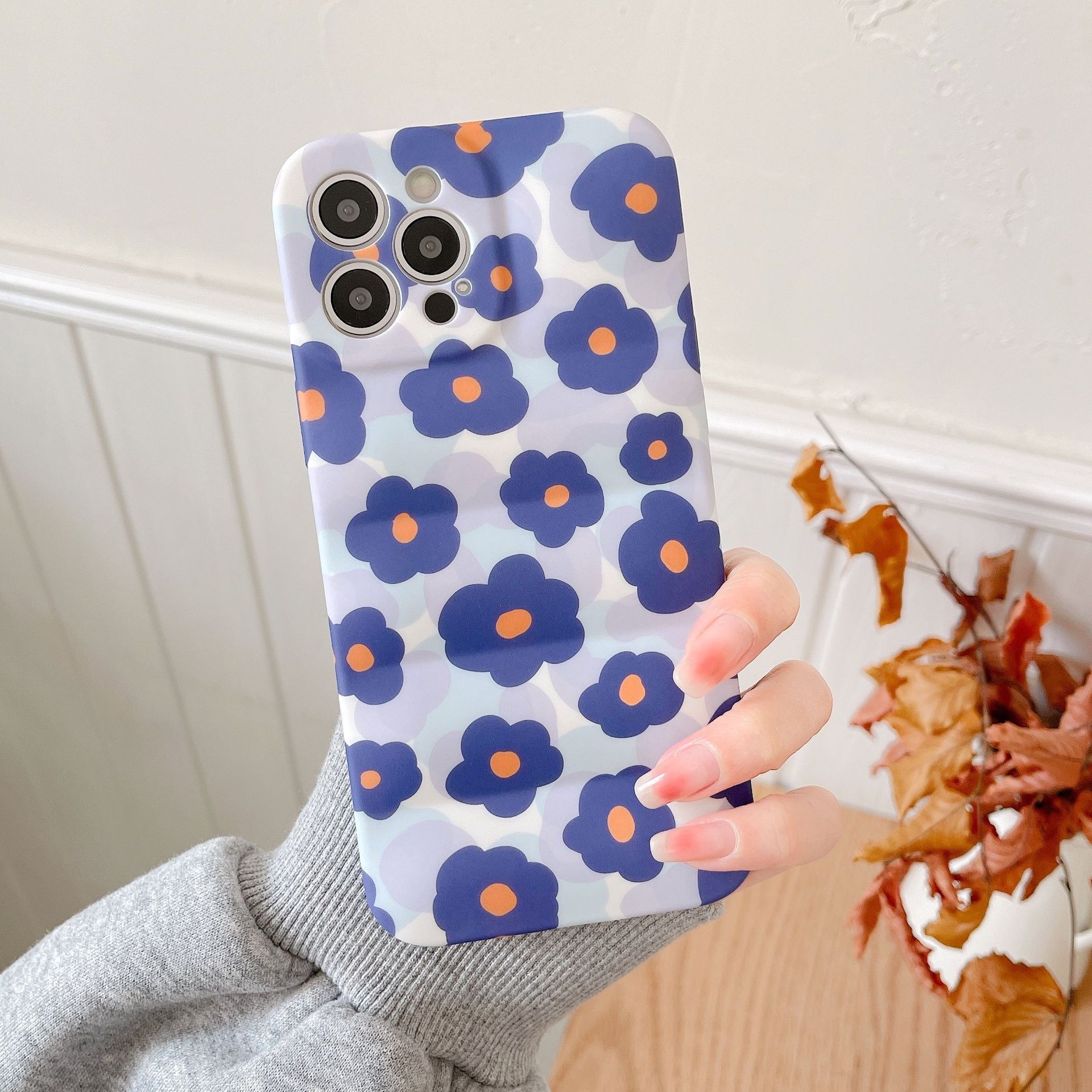 Wave Pattern Blue Flower Mobile Phone Case - Image 3