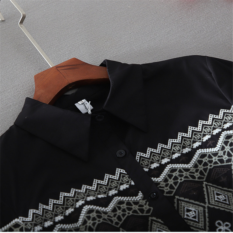 Title 4, Embroidered floral lapel cardigan shirt