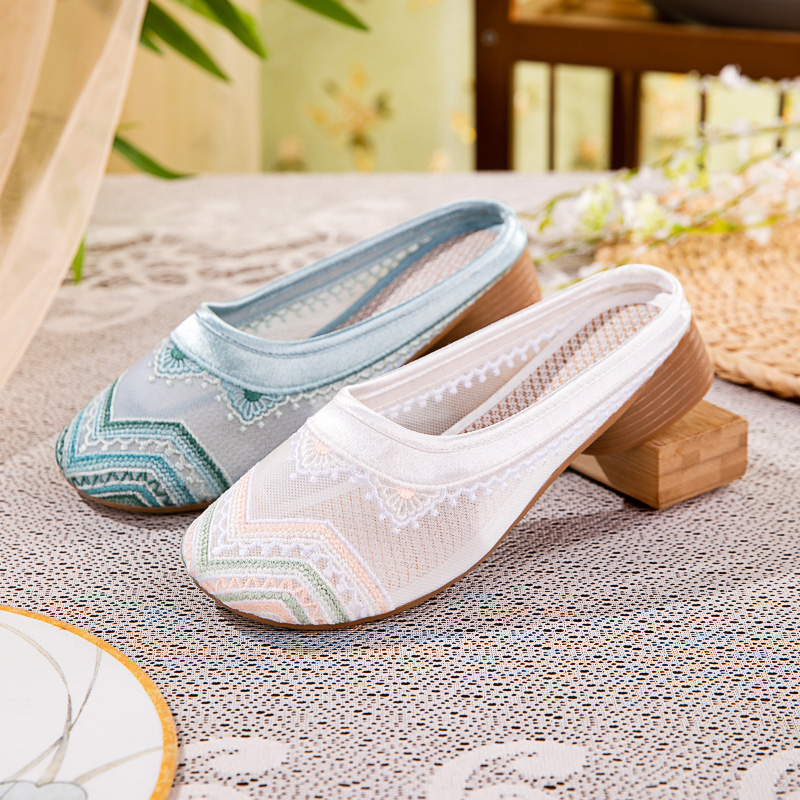 Summer Mesh Embroidered Shoes  Comfortable Breathable Flat Shoes, Soft Sole Indoor Low Heel Slippers For Women