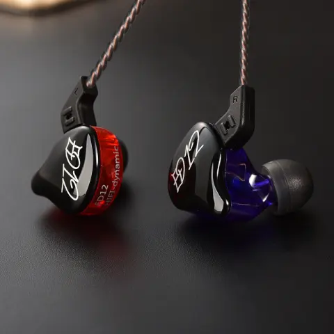 In-Ear Headphones Subwoofer Fever HIFI Music Phone Earplugs