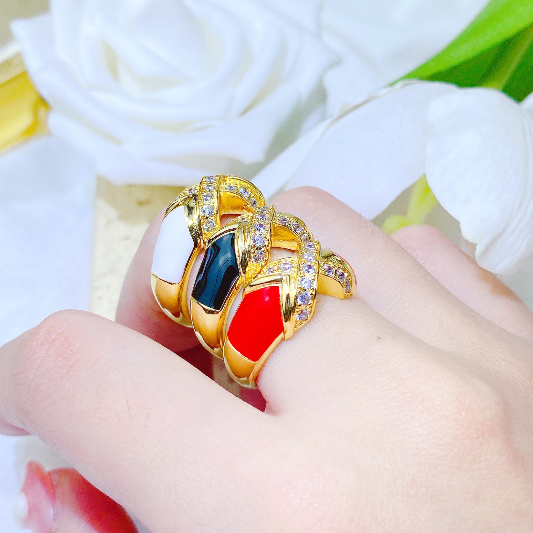 Retro Fashion And Personalized Women's Ring - Image 8