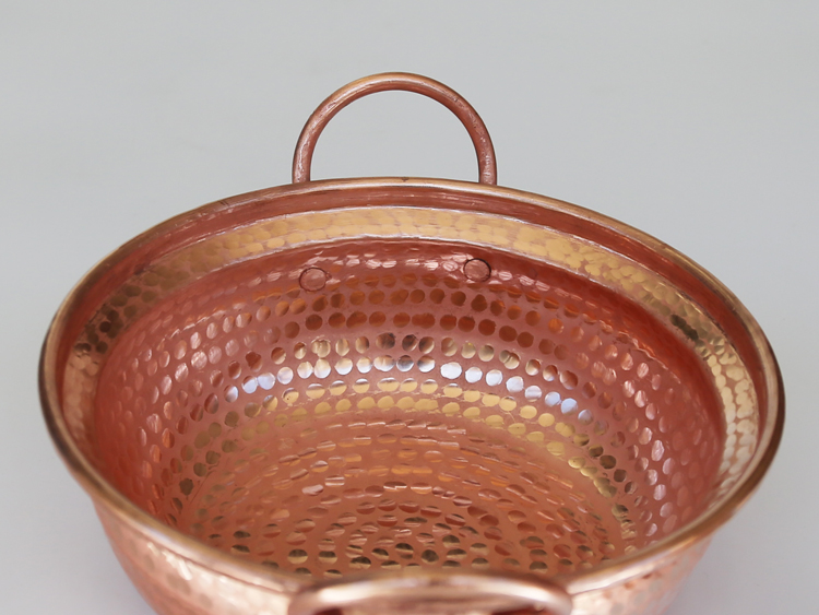 Title 8, Copper pot