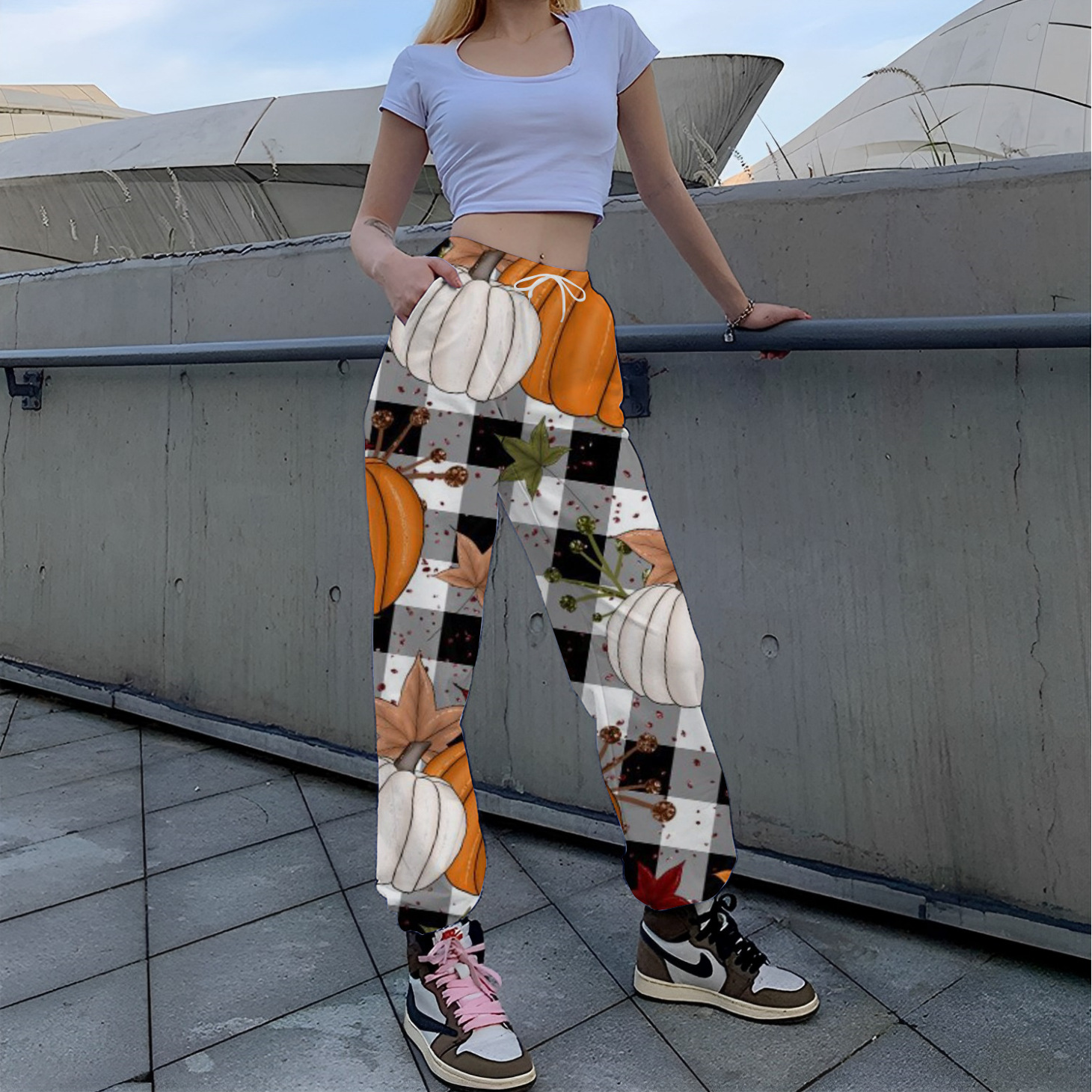 Title 7, Printed Loose Tappered Sports Pants Fashion