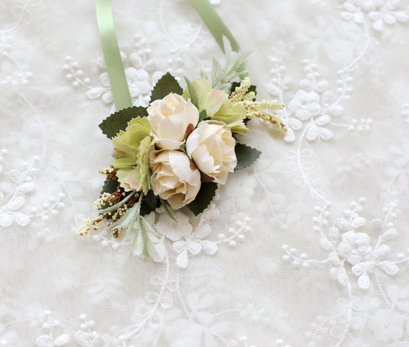 Beige wrist flower