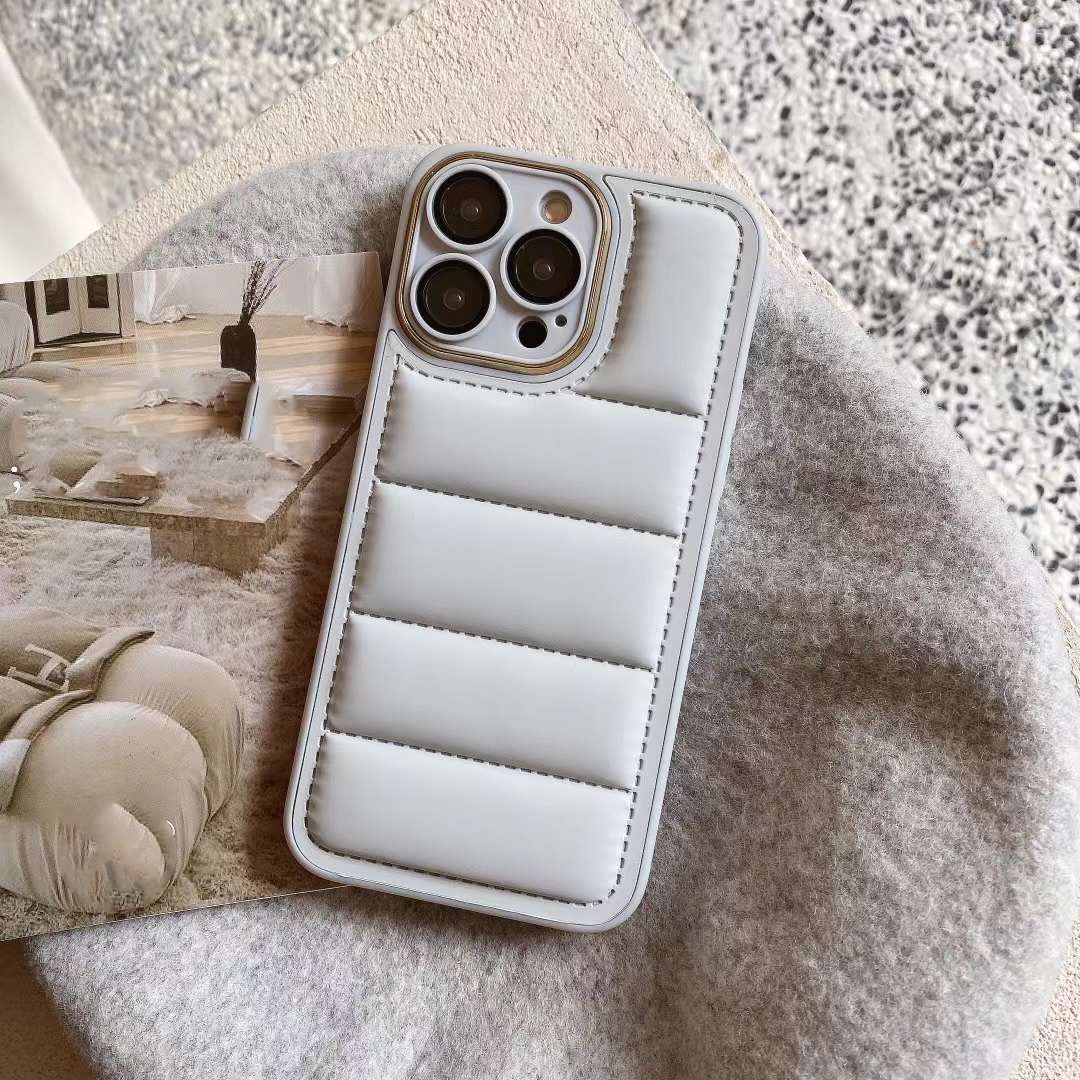 Title 5, Funda para teléfono con chaqueta de plumón rell...