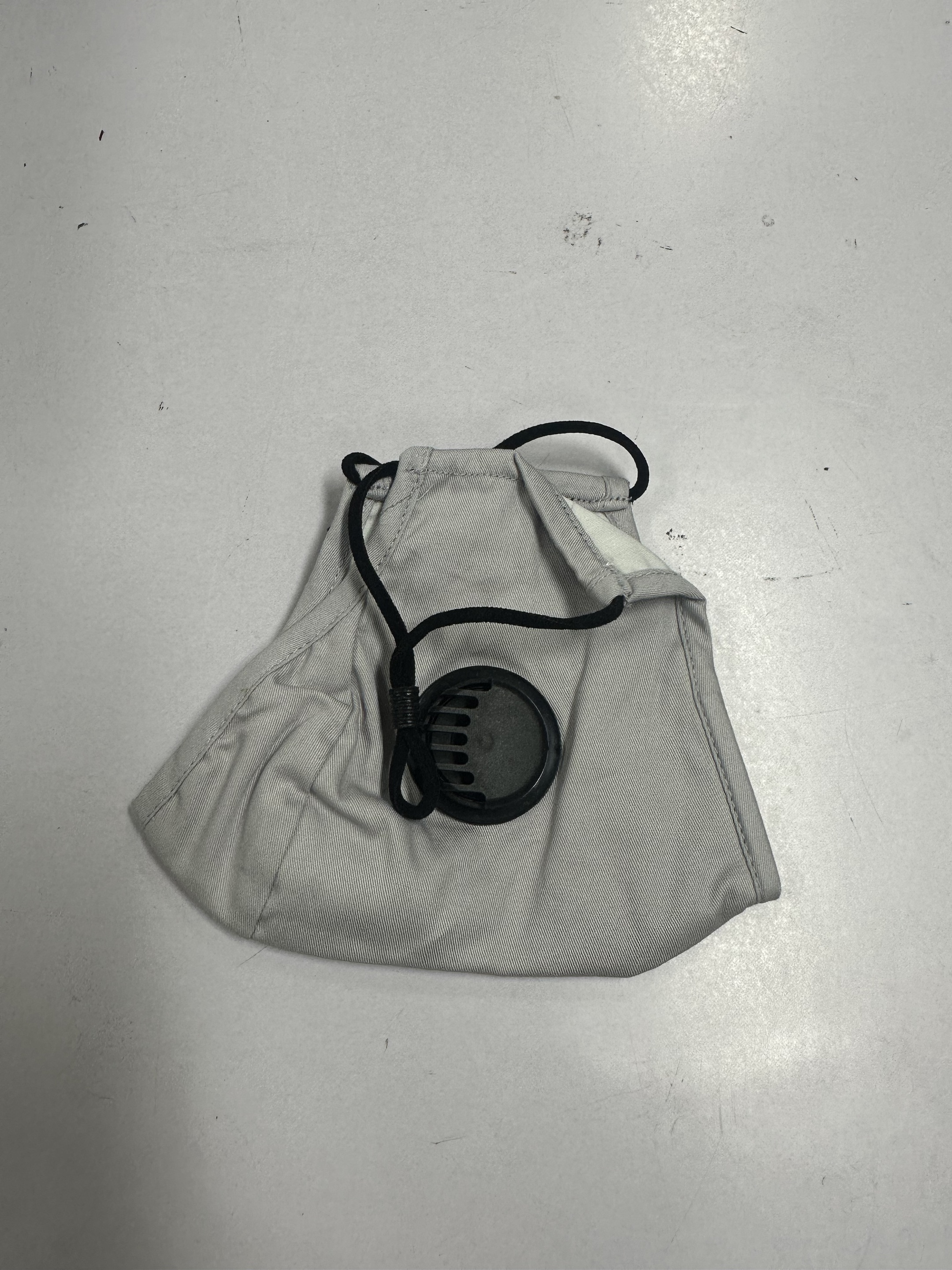 MASK-BKGRAY-Gray