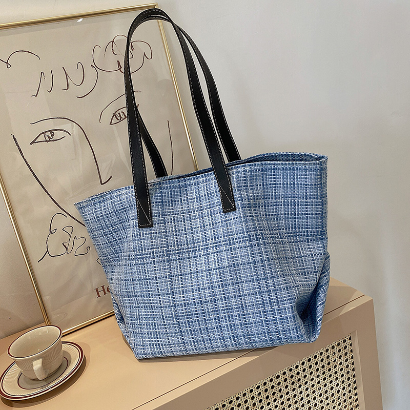 Fashionable Large-capacity Single-handle Shoulder Bag Versatile