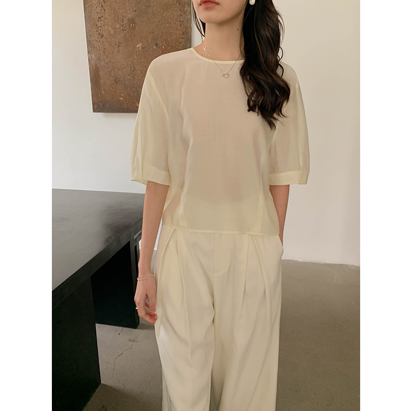 Women's Simple Solid Color Round Neck Basic Half Sleeve Tencel Top