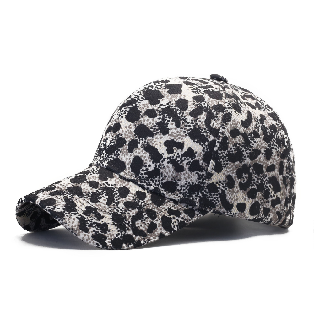 Leopard-patterned Spotted Light Board Adjustable Trend-forward Curved-brim Baseball Cap Suitable For Shopping, Traveling And Sports
