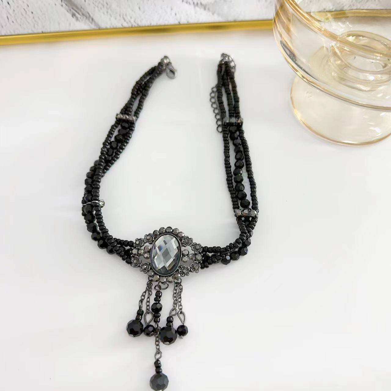 Title 4, Dark Heavi Industri Vind Black Beads String Lig...