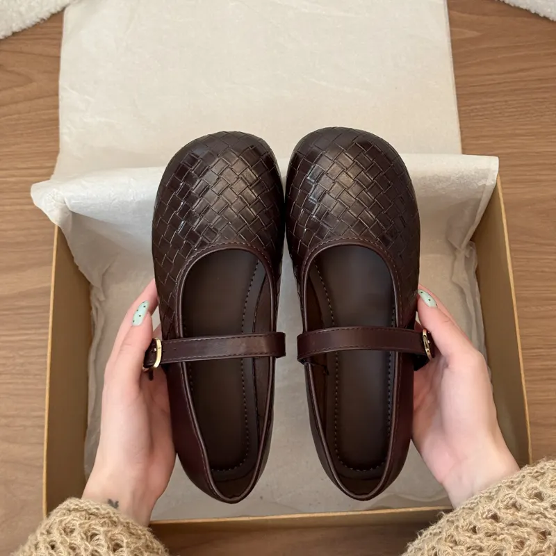 2026 Spring Autumn Woven One-Strap Buckle Granny