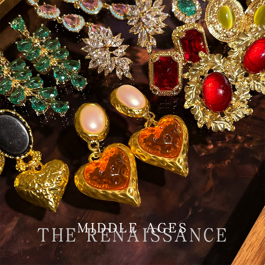 Vintage Royal Palace Earrings - Exaggerated Retro Western Zircon Studs, Light Luxury Baroque Statement Jewelry For Her