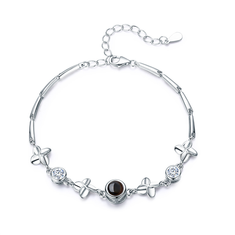 100 Language Clover Projection Bracelet
