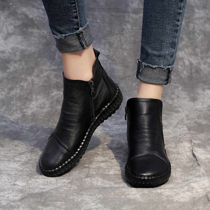 Women's Flat Casual Soft-soled Plus Velvet Leather Boots