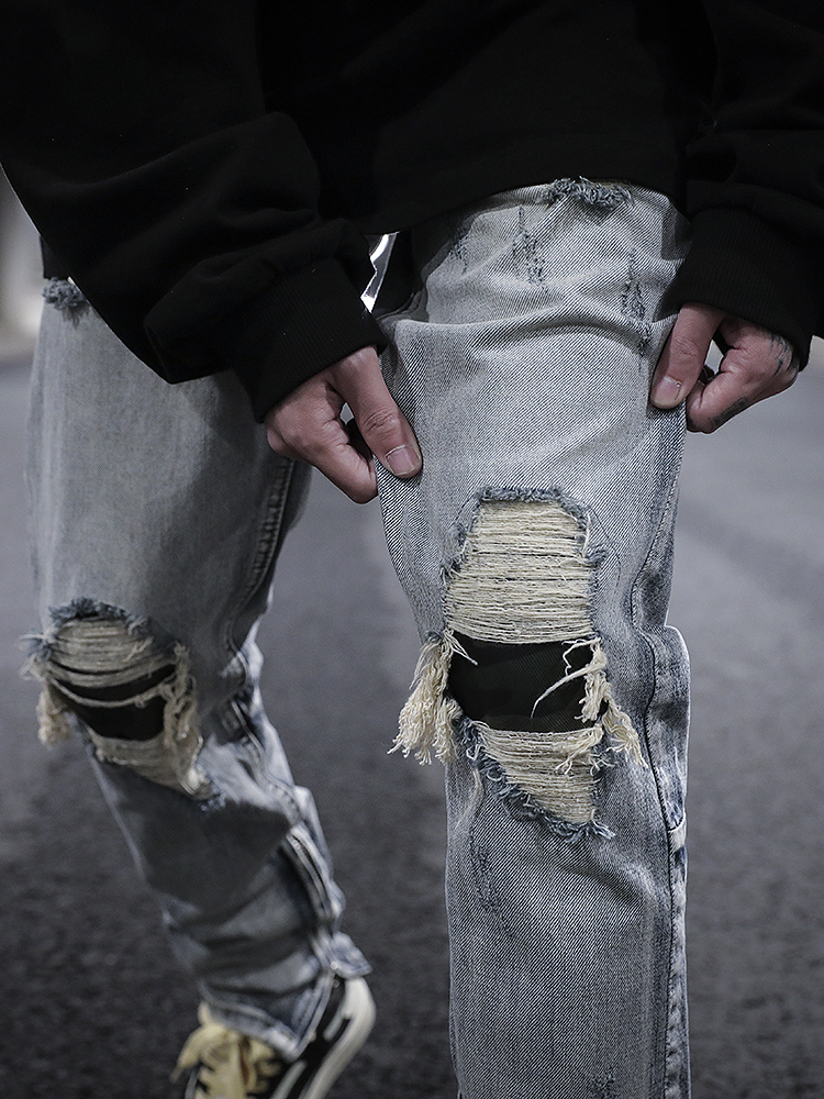 Camouflage Patch Patch Wash Water Distressed Jeans