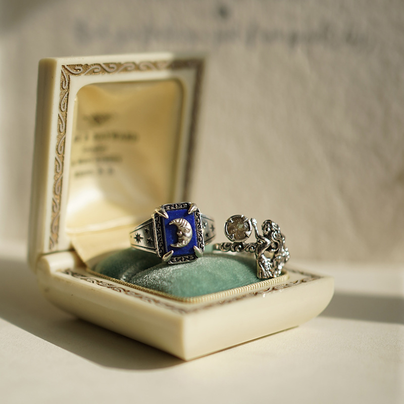 Women's Fashion Personality Distressed All-Match Ring