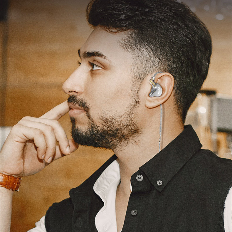 Tuned Dynamic In-ear HIFI Wired Headset - Image 2