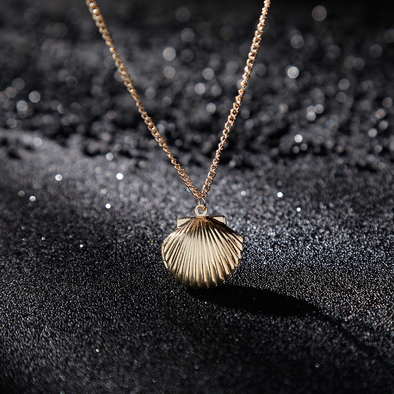 Simple And Sweet Wind Shell Copper Necklace