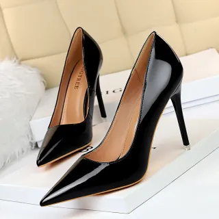 Women's Fashion Simple Stiletto Glossy Patent Leather High Heels - Black