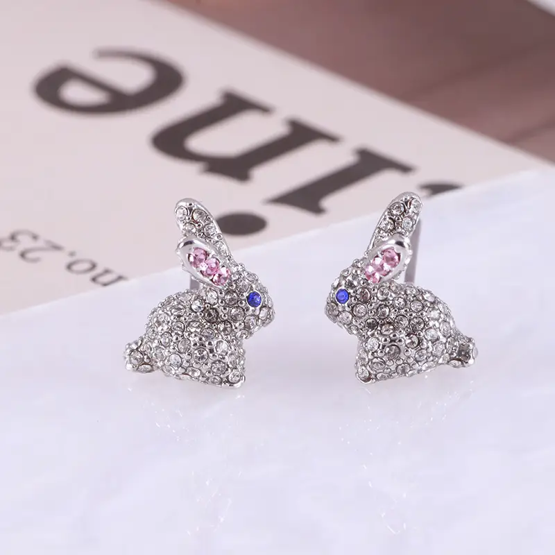Ladies' Cute Little Rabbit Earrings Full Of Diamonds